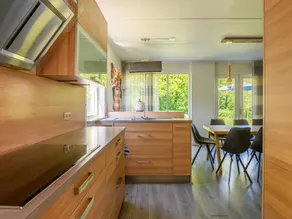 Comfortable bungalow for a group - Image 3