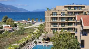 Palm Suites Apartment-Suite - Image 2