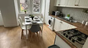 Clydebank Cozy 3bdr flat near Glasgow - Image 3