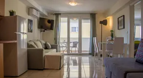Irini Apartments - Image 2