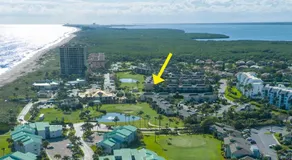 Dreamy Condo 2 minute walk to Beach w King Size Bd - Image 5