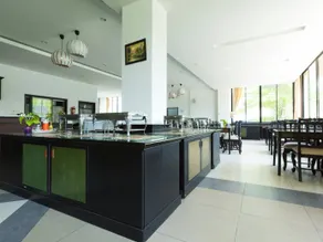 Townhouse Hillview Suites Pattaya Formerly Chatkaew Suites - Image 4