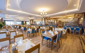 Dream World Resort & Spa - Image 3