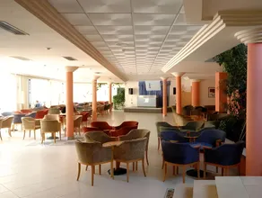 Hotel Alone - Image 5