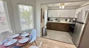 Comfy NJ 2BR Close to Airport, Dream Mall & NYC - Image 3