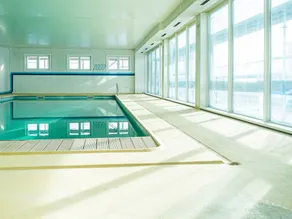Apartment with sea view and shared pool - Image 3