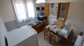 Jimmy's Apartments - Image 4
