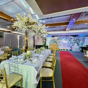 Big Hotel - Image 5