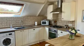 Norburton Hall Cottages - Image 4