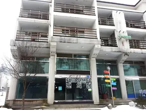 Eastern Park Resort - Image 2