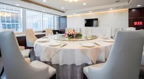 China Mayors Plaza - Image 3