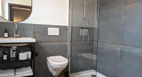 PaGa Hotel & Restaurant - Image 2