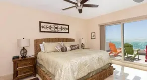 A Beautiful, New Beach Front Coastal House with Pool! - Image 2