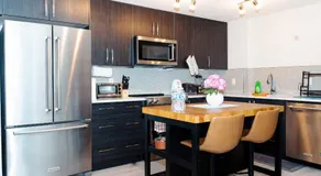 Lakeside Living - Image 3