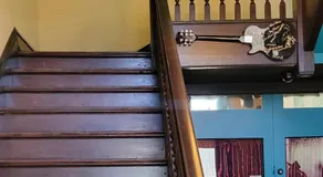 Upstage Stay - Image 2