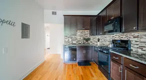 Lively 3BR Apt in Chicago - Milwaukee N3 - Image 5