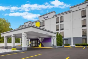 Spark by Hilton Clarks Summit - Image 2