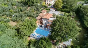 Maison Brinati Bed and Breakfast - Image 5