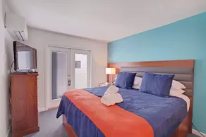 INNdulge -- A Modern Gay Men's Resort - Image 4