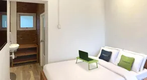 Urbanview Wisma Nirwana Tretes near Cimory Prigen - Image 4
