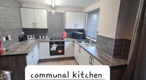 Pinewood House Grimsby - Image 3