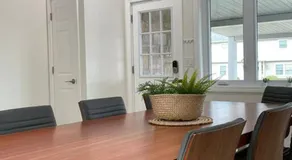 Shore Drive - 2 Bedroom/2 Bath/Bunk/Queen Oasis - Image 4