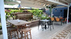 Tiny Boutique Habitat - Image 4