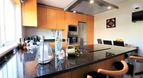 3-Bed Townhouse with pool in Albufeira Balaia - Image 2
