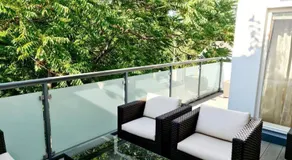 luxury 4 bedroom roof apt with 3 balconies & view - Image 4