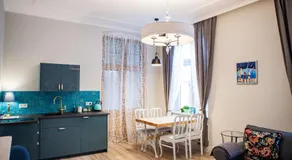 Cherry House Apartments - Image 5