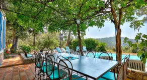 Villa Provençale avec 2 maisons d'amis ,piscine ,Jacuzzi ,vue mer - Image 4
