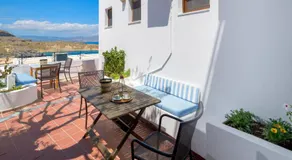 Maris Lindos Suites & Apartments - Image 3