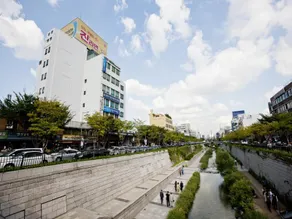 Central Tourist Hotel - Image 4
