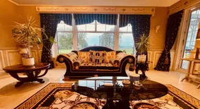 FINN VILLAGE Loch Lomond Villa - THE BLACK ROOM with Private Jacuzzi-Style Bath - Image 2