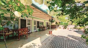 Elisoria Apartments - Image 5
