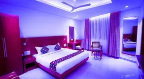 Hotel Victoria International - Image 2