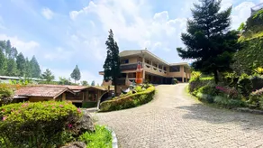 Guci Heritage Hotel - Image 4