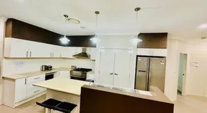 Entire 4 Bed Rooms Sanctuary - Image 4