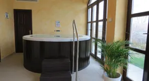 Sarlóspuszta Club Hotel - Image 4