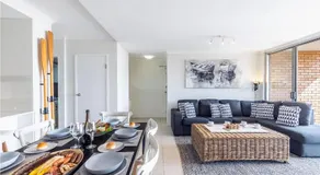 The Crest 7 6-8 Tomaree RD Stunning unit with Spectacular Water Views - Image 5