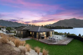 Lakeside Luxury On Suburb Street - Image 3