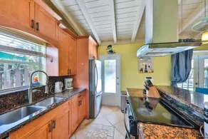 LUX View Villa - Image 5