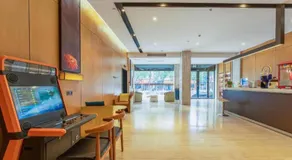 IU Hotel Jingmen Jingshan Municipal Government - Image 5