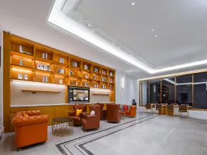 Vienna International Hotel Lingbao Jincheng Avenue City Government - Image 5