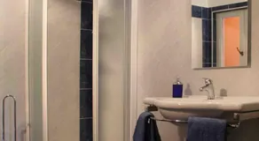 B&B 21 - Image 2