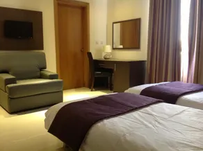 The Windsor Hotel - Image 2