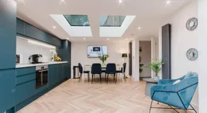 Luxury Seaside Home Parking, Sleeps 8 by Adliv - Image 3