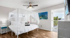 Harbor View Retreat with Heated Pool, Wraparound Decks & Sunset Vibes - Sunset Harbor - Roelens - Image 2