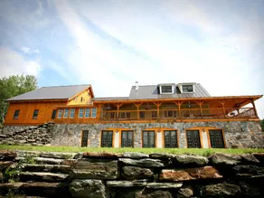 Amee Farm Lodge - Image 4