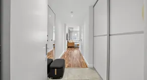 Central, Stylish, Nice View, 10 min to Old Town - Image 2